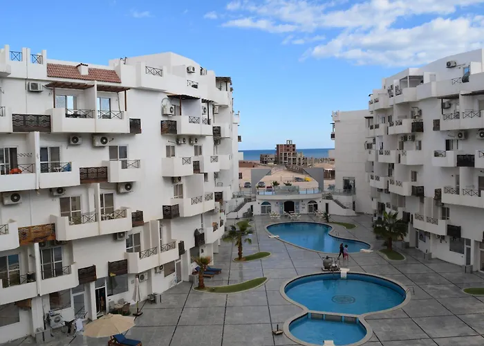 Al Mutamayz Tiba Aparthotel